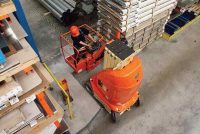 Arbeitsbühne mieten Ahrensburg für sichere Höhenarbeiten